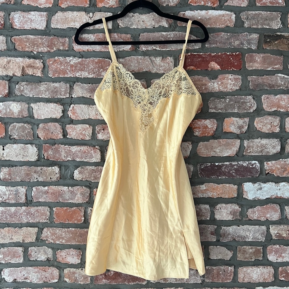Vintage Victoria’s secret Slip